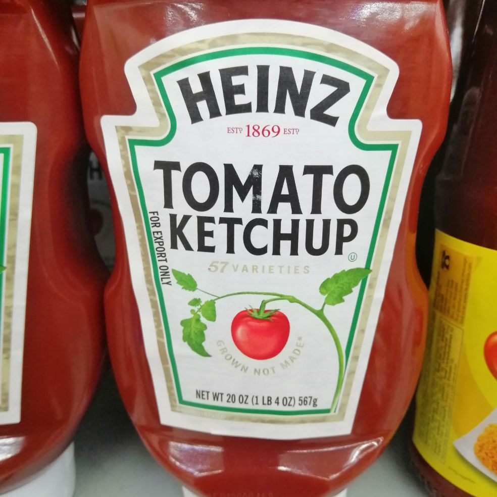 HEINZ TOMATO KETCHUP 567 GRAMS PER BOTTLE ENJOY ITS BENEFITS WHILE