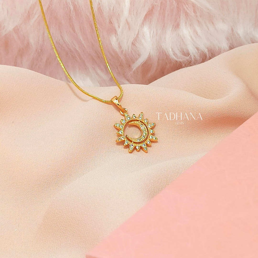 minimalist moon necklace