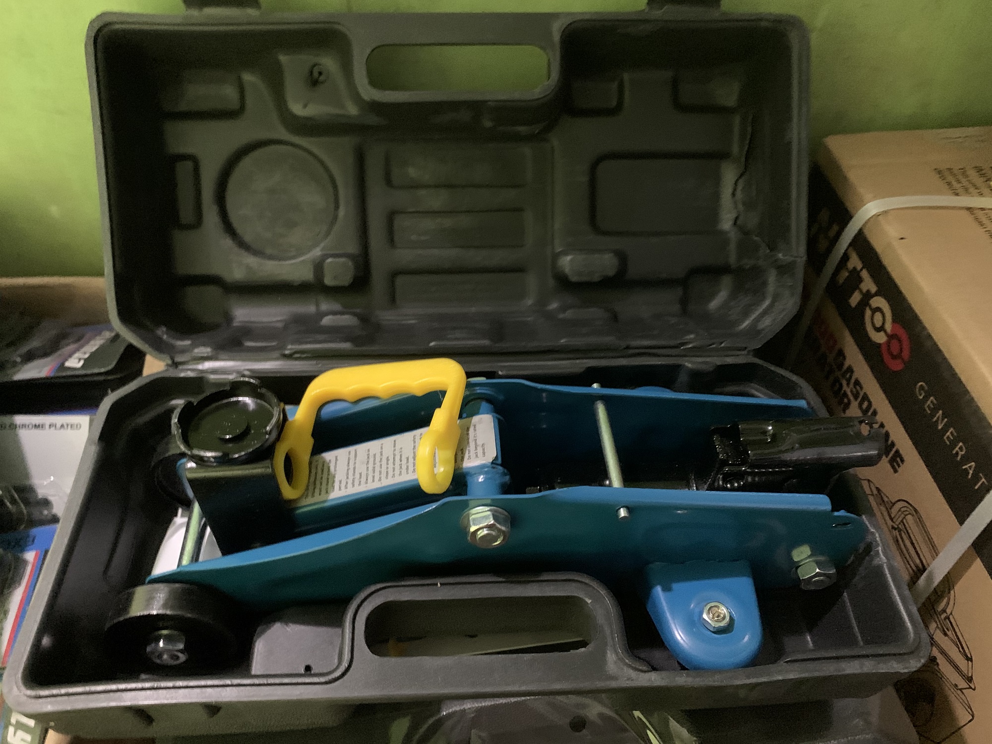 FLOOR JACK MADE IN TAIWAN 125315MM ORIGINAL WITH CASE Lazada PH