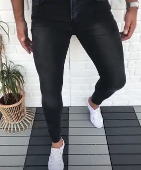 black stretchable jeans