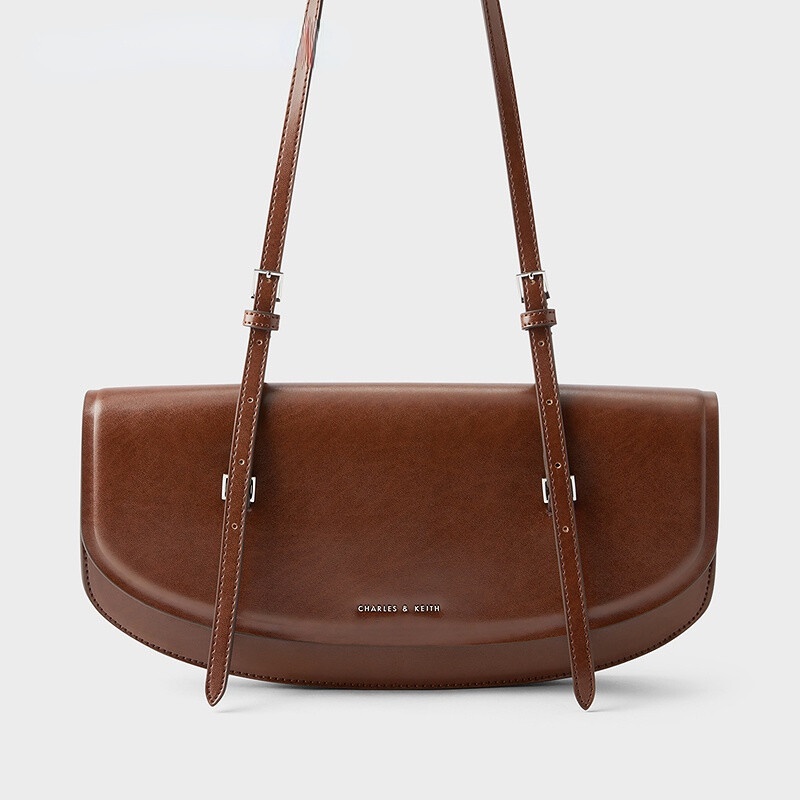 [COD]CHARLES and KEITH CK220781397 one shoulder underarm saddle bag