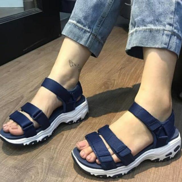 sandal skecher