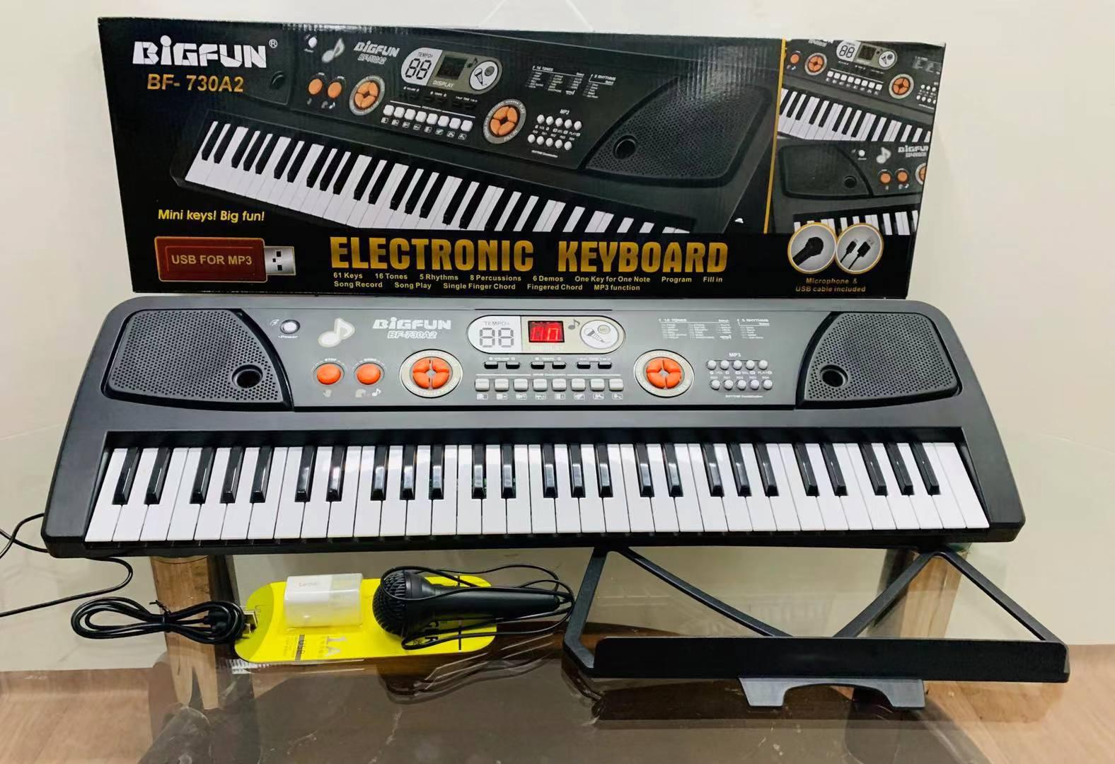 Electronic Keyboard Piano 61 Mini Keys BigFun with Small Microphone and Free Adaptor Bf730A2