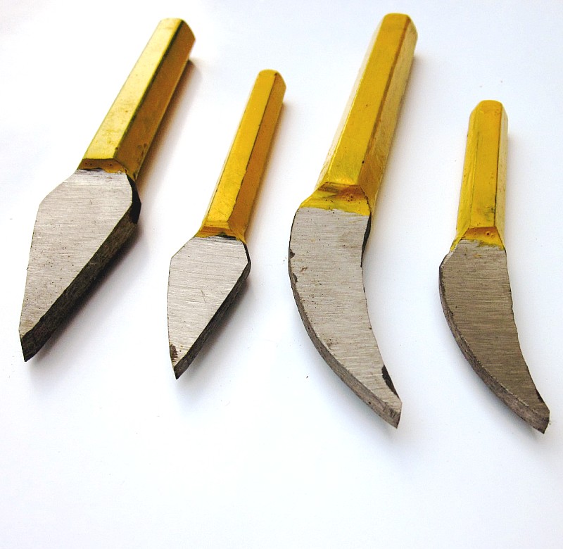 Marine Oil Sump Chisel Cross Cut Cold Chisel Narrow Chisel Triangle Pointed Chisel Bias Gap