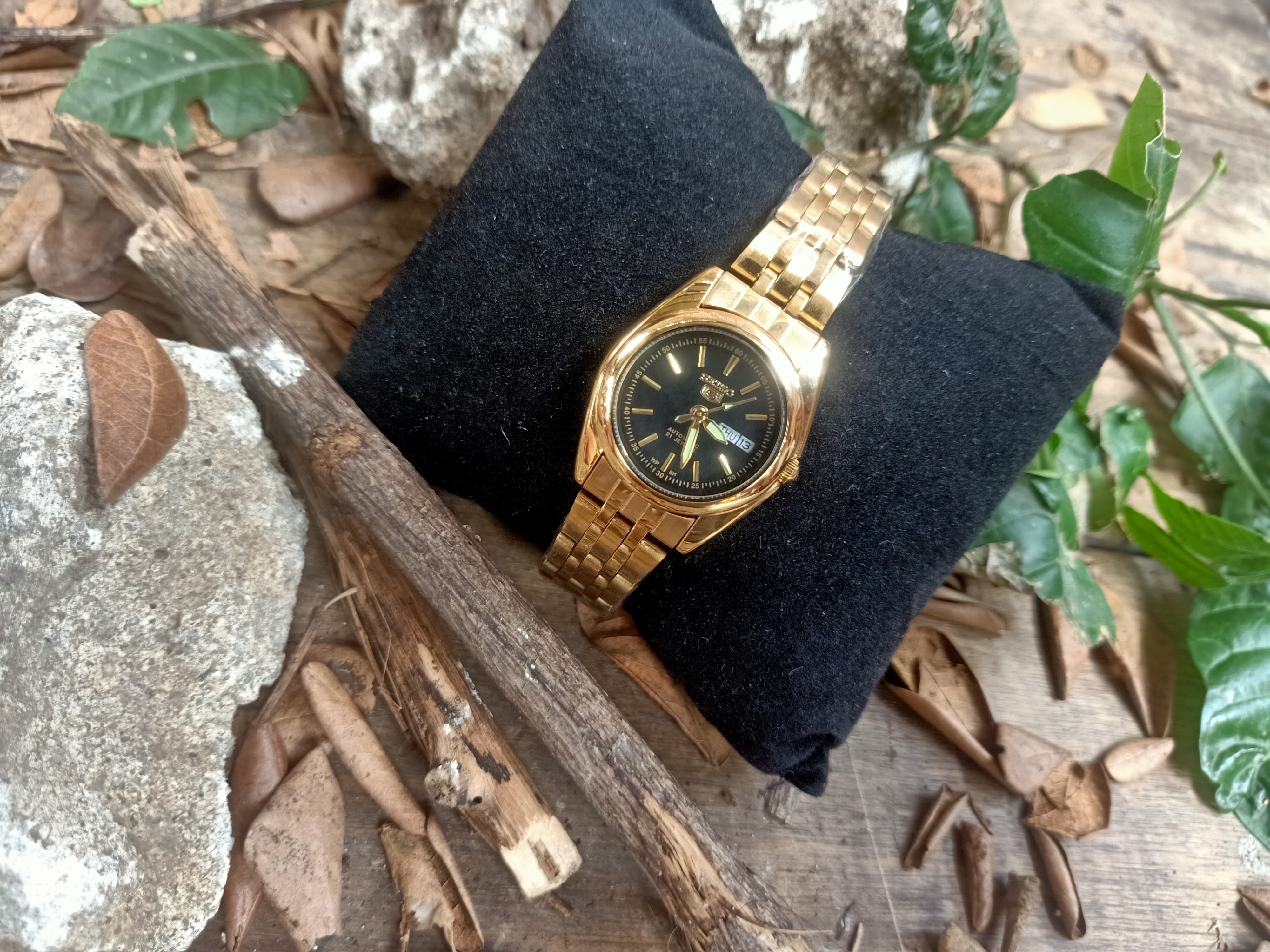 Sale! Seiko 5 Gold Black Face Watch | Lazada PH