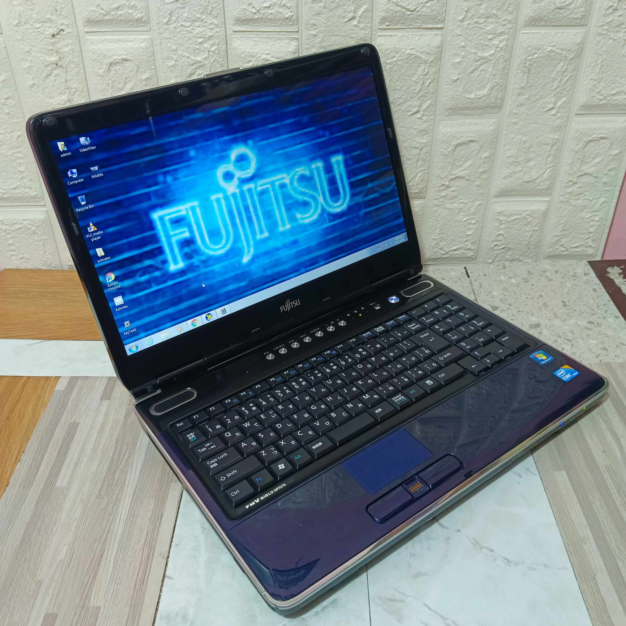 最新Windows10+office 爆速新品SSD256GB 富士通 FMV-BIBLO NF/G70 i5