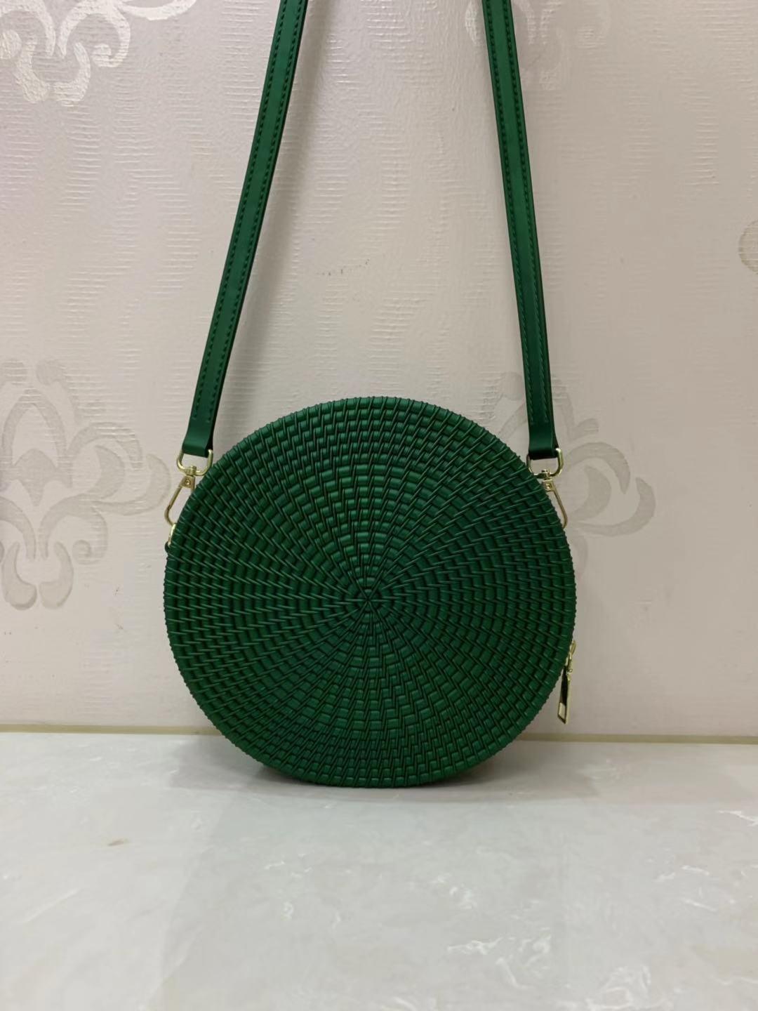 Jelly rattan online bag