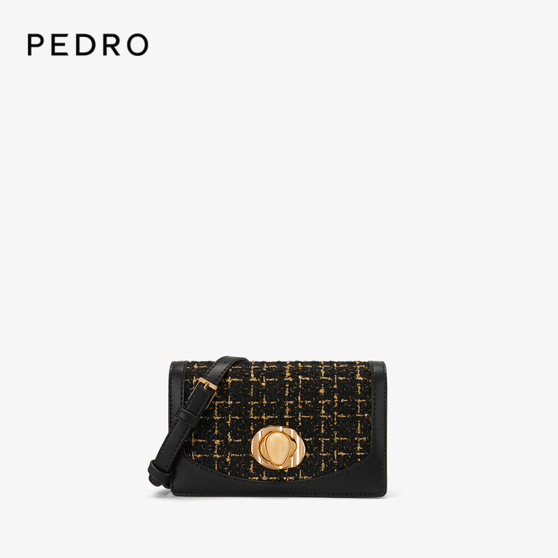 Pedro bag ❤️ - comes with two different strap 1. Belt strap 2.adj