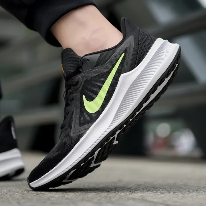 nike shock absorbing running shoes