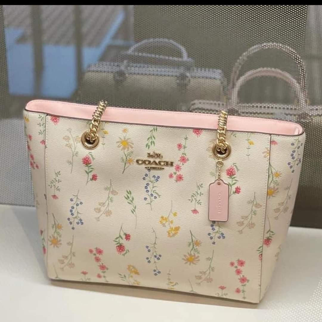 Coach marlie tote with spaced wildflower print Clearance