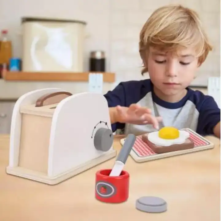 kids play toaster