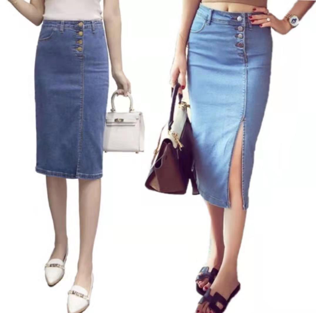 denim skirt knee