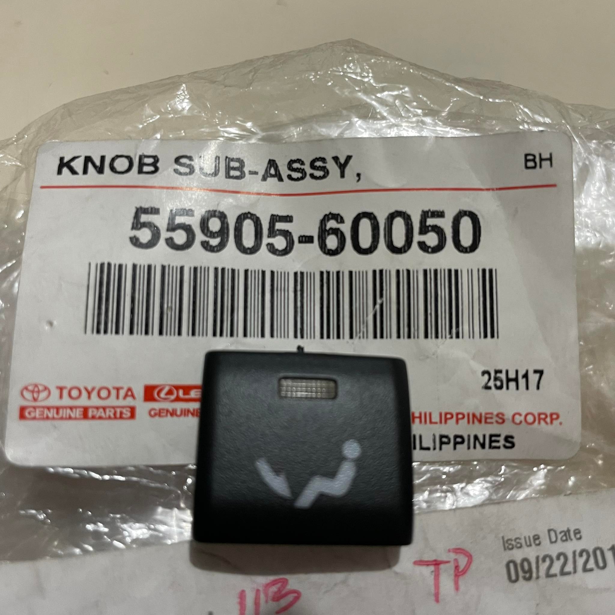 ORIGINAL TOYOTA AC CONTROL PANEL "FOOT VENT" SWITCH FOR TOYOTA LAND