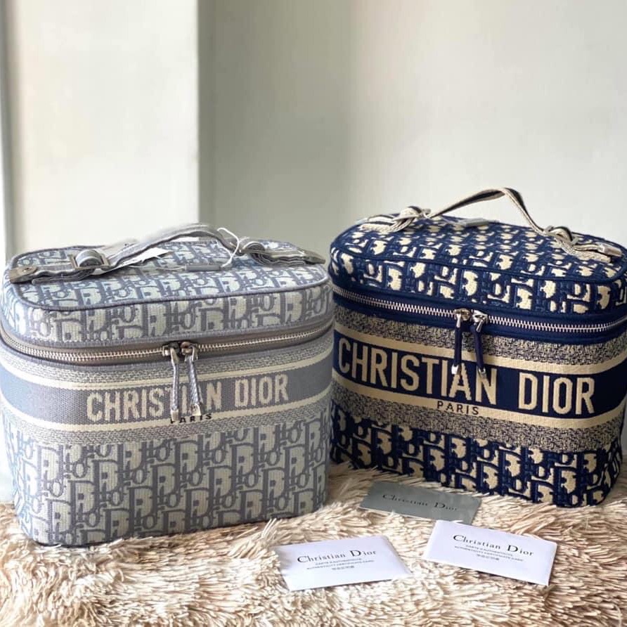 christian dior beauty case