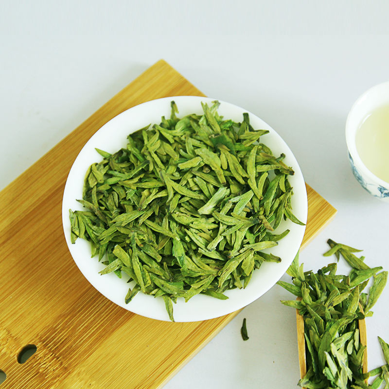 【China Tea】Longjing Tea New Tea Authentic Alpine Green Tea 100g