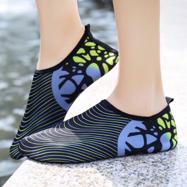 water shoes price