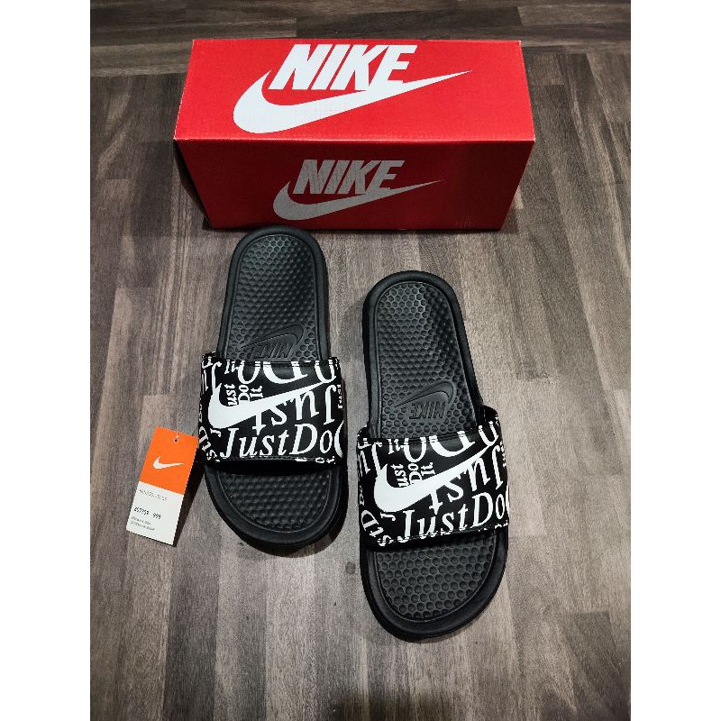 nike benassi slides mens