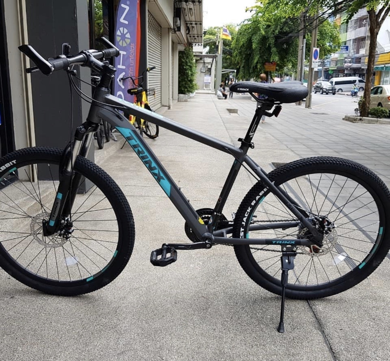 trinx m136 mountain bike