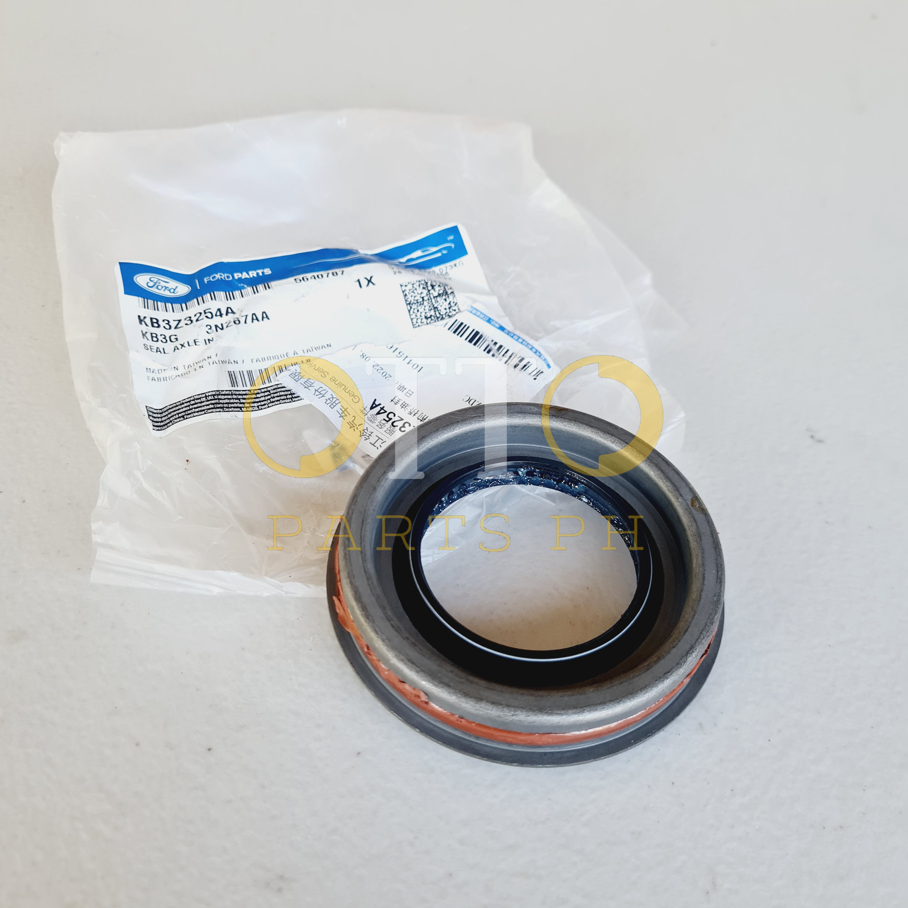 [GENUINE] Front Differential Oil Seal for [4x4] Ford Ranger, BT50[2012 ...