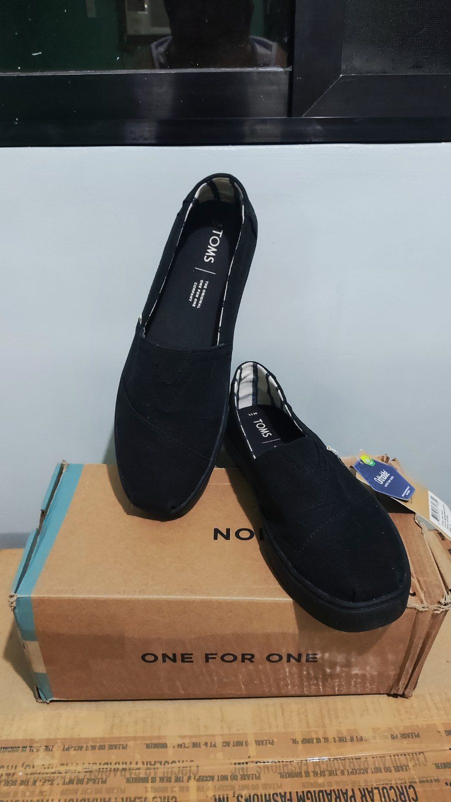 TOMS CLEARANCE SALE Lazada PH