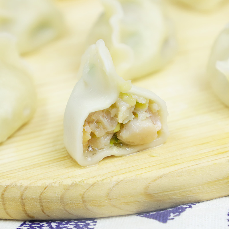 Dalian Spanish mackerel dumplings readytoeat quickfrozen handmade