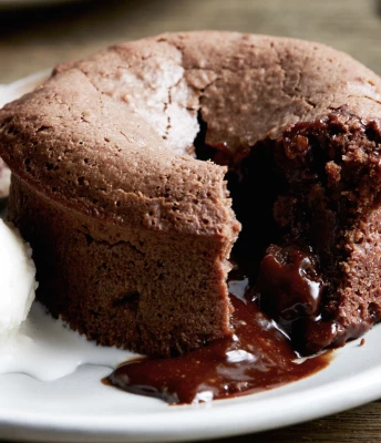 Dolci- Molten (Lava) Chocolate Cake - 100 gr