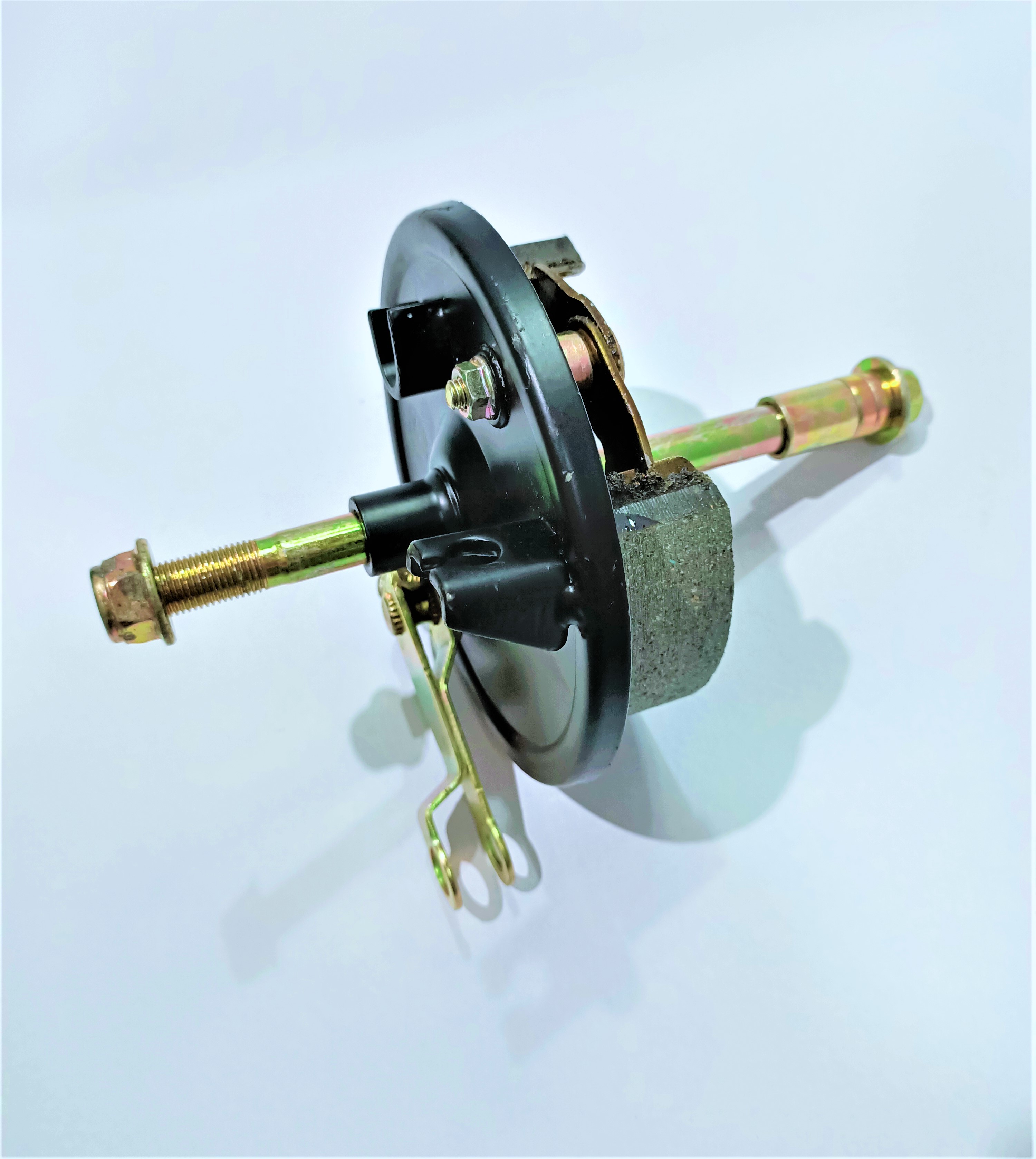 front drum brake assembly for ebike with axle, EHE and brake shoe, this