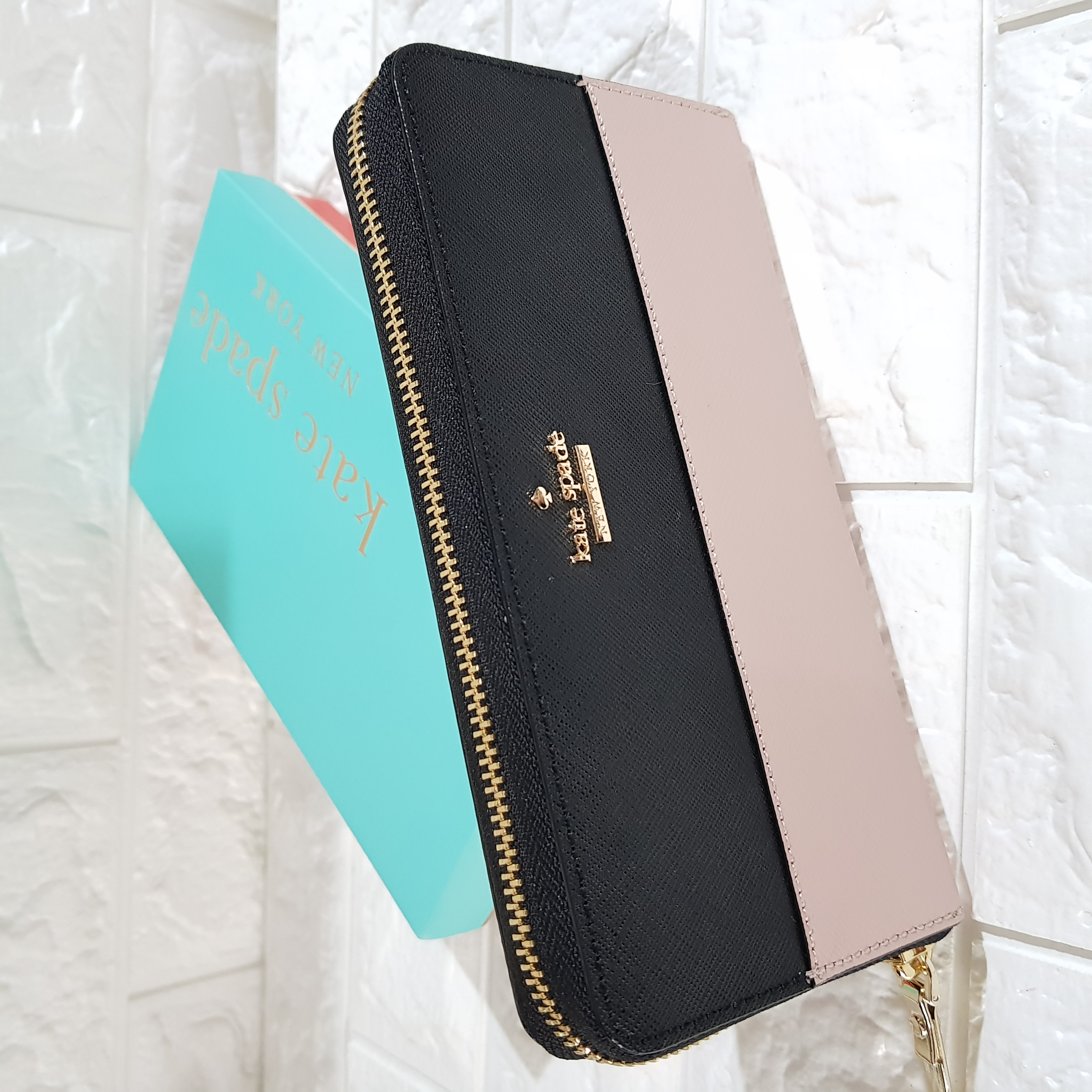 Kate spade two tone wallet new arrivals