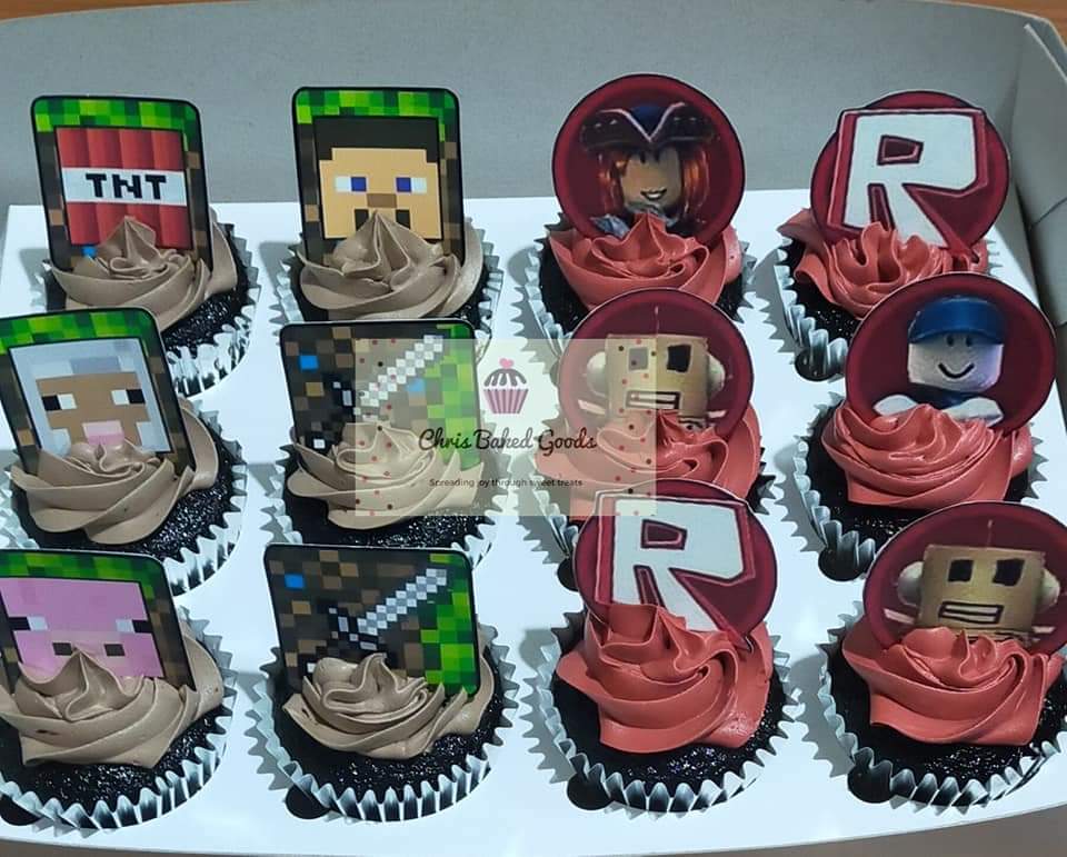 minecraft and roblox cake