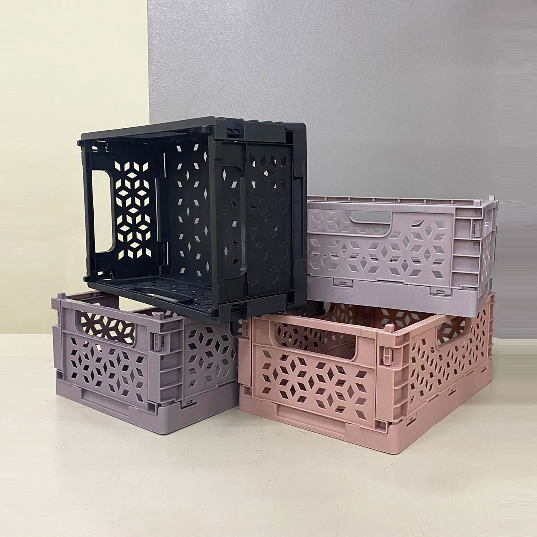 Super Sale Rectangular Foldable Stackable Hard Plastic Storage Box