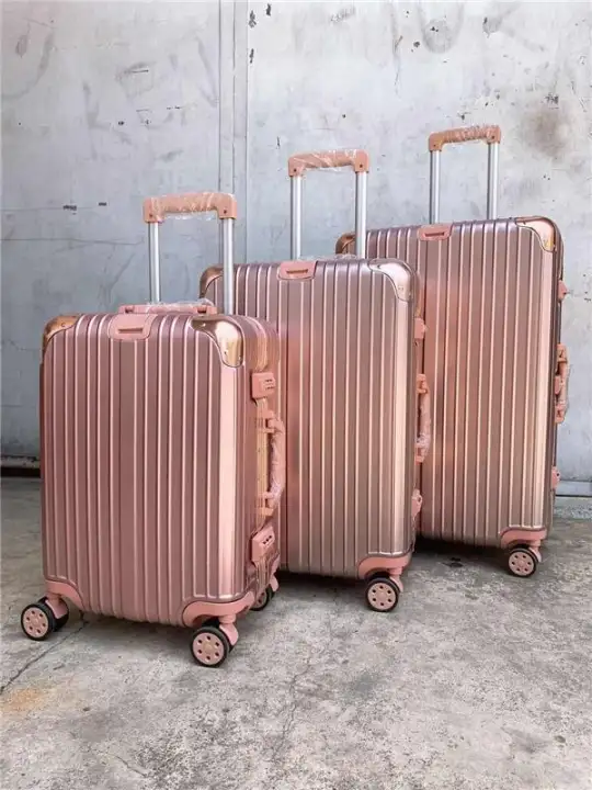 rimowa luggage set