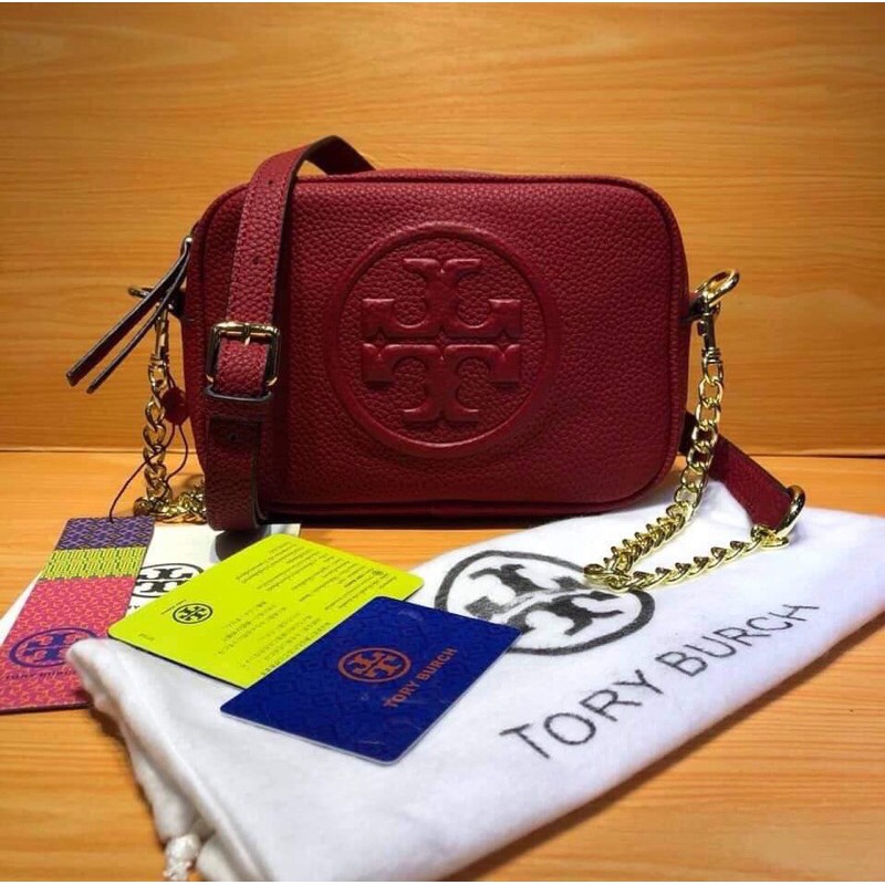 Tory Burch Sling Bag
 Tory burch sling bag with card dustbag