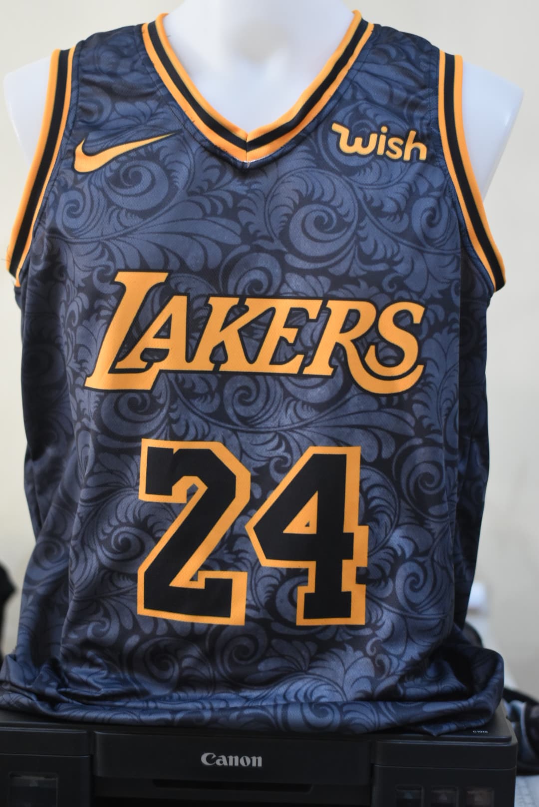 CUSTOMIZED LAKERS JERSEY: Buy sell 