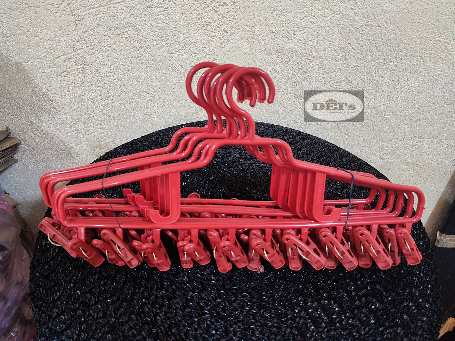 [6 pieces] Plastic Hanger with 10 Clips Hanger Clips for Small