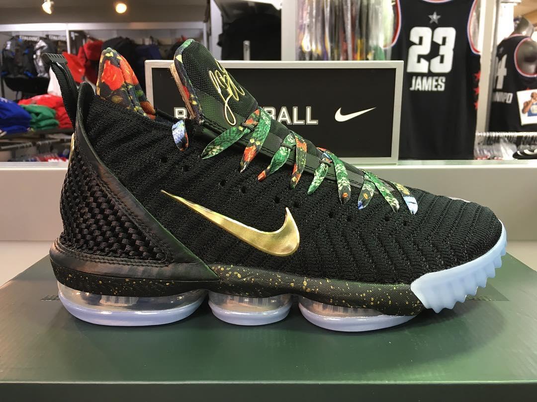 lebron 16 watch the throne glow