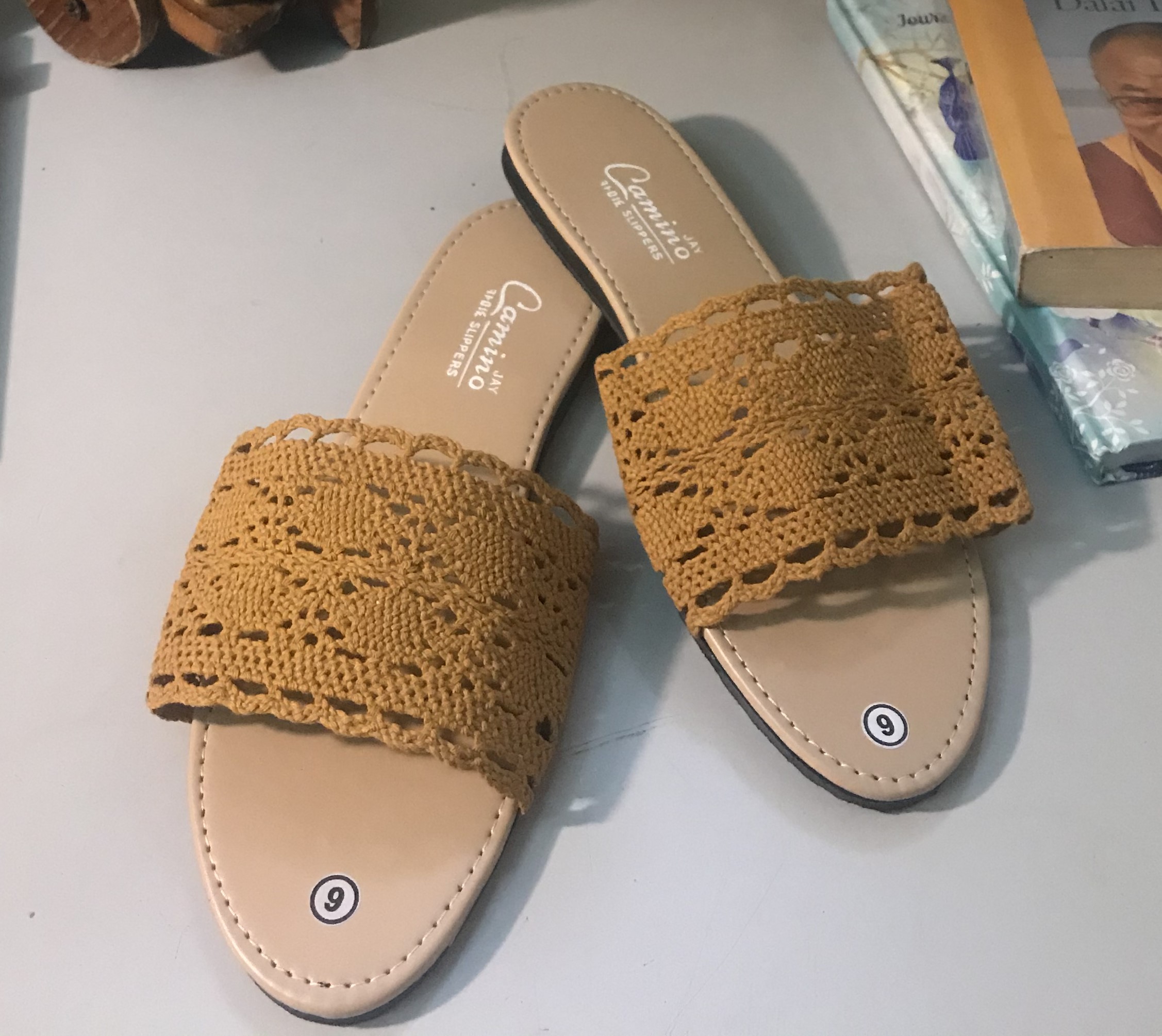 camino slippers