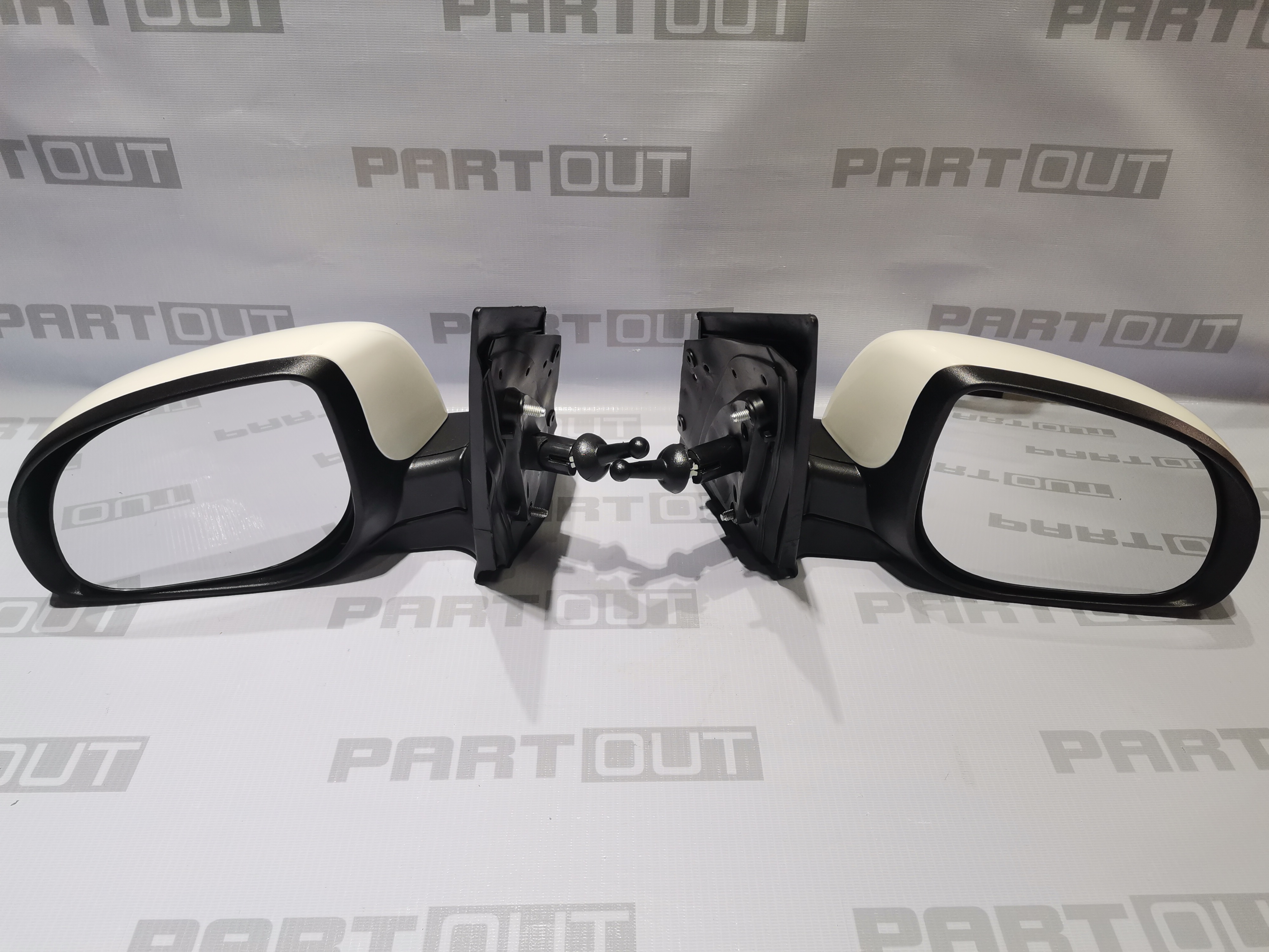 HYUNDAI EON SIDE MIRROR MANUAL WITH BIG KAHA HOUSING (20142020) Lazada PH