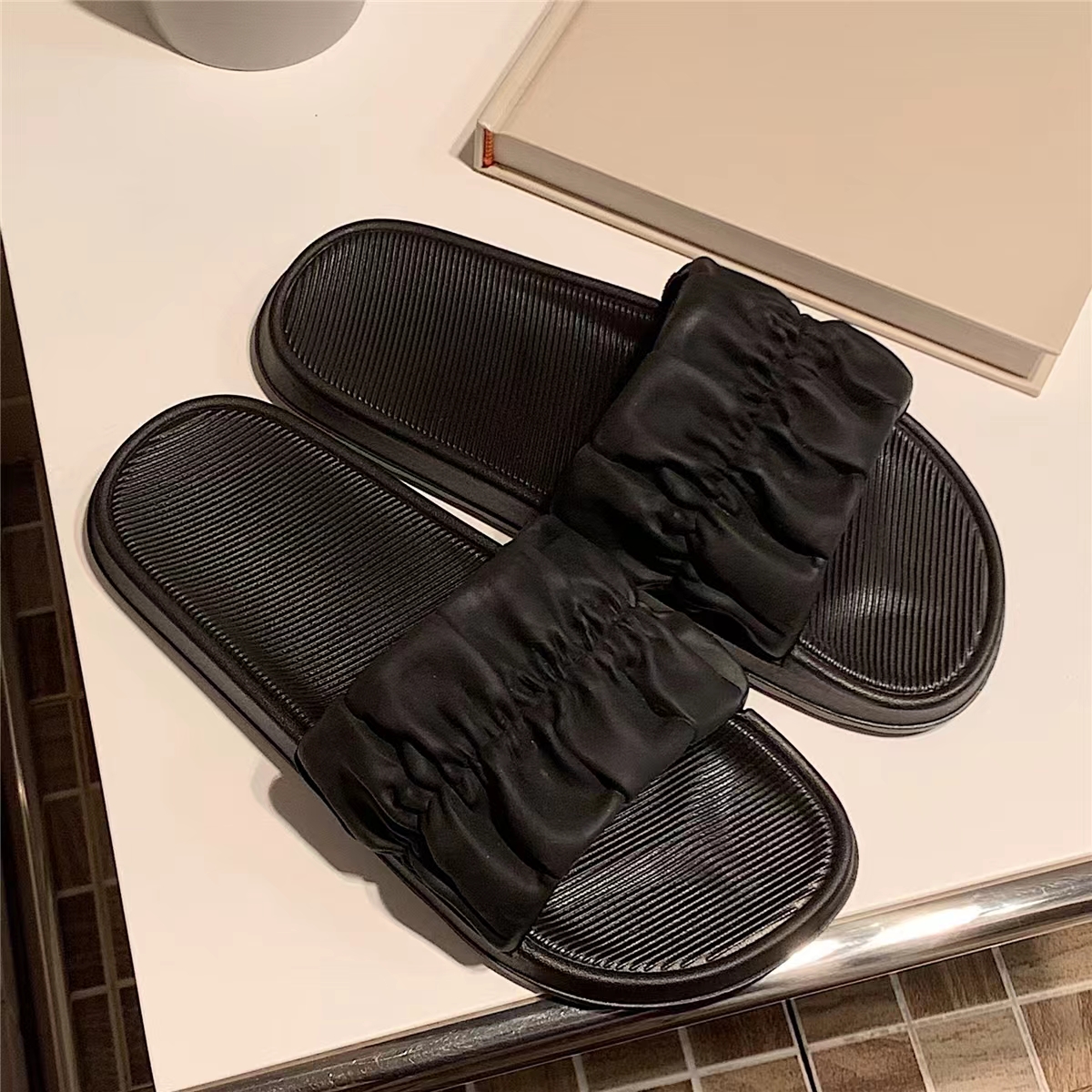 HOT sale ins Indoor Home Thin Strip Rubber Slippers for women slip on