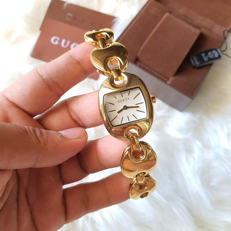 G.U.C.C.I Marina Chain Gold Tone White 