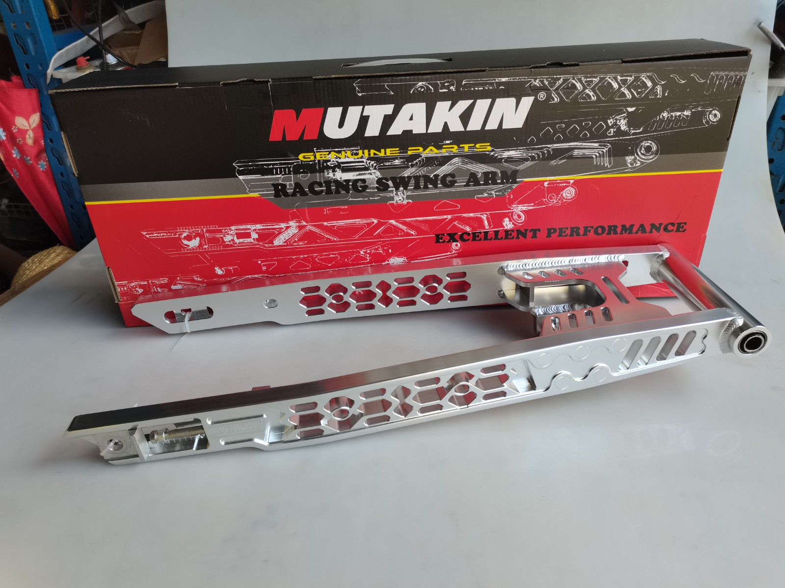 MUTAKIN Full CNC V3/V6/X6 Swing Arm For SUZUKI RAIDER 150 FI Plus