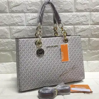 michael kors bag size