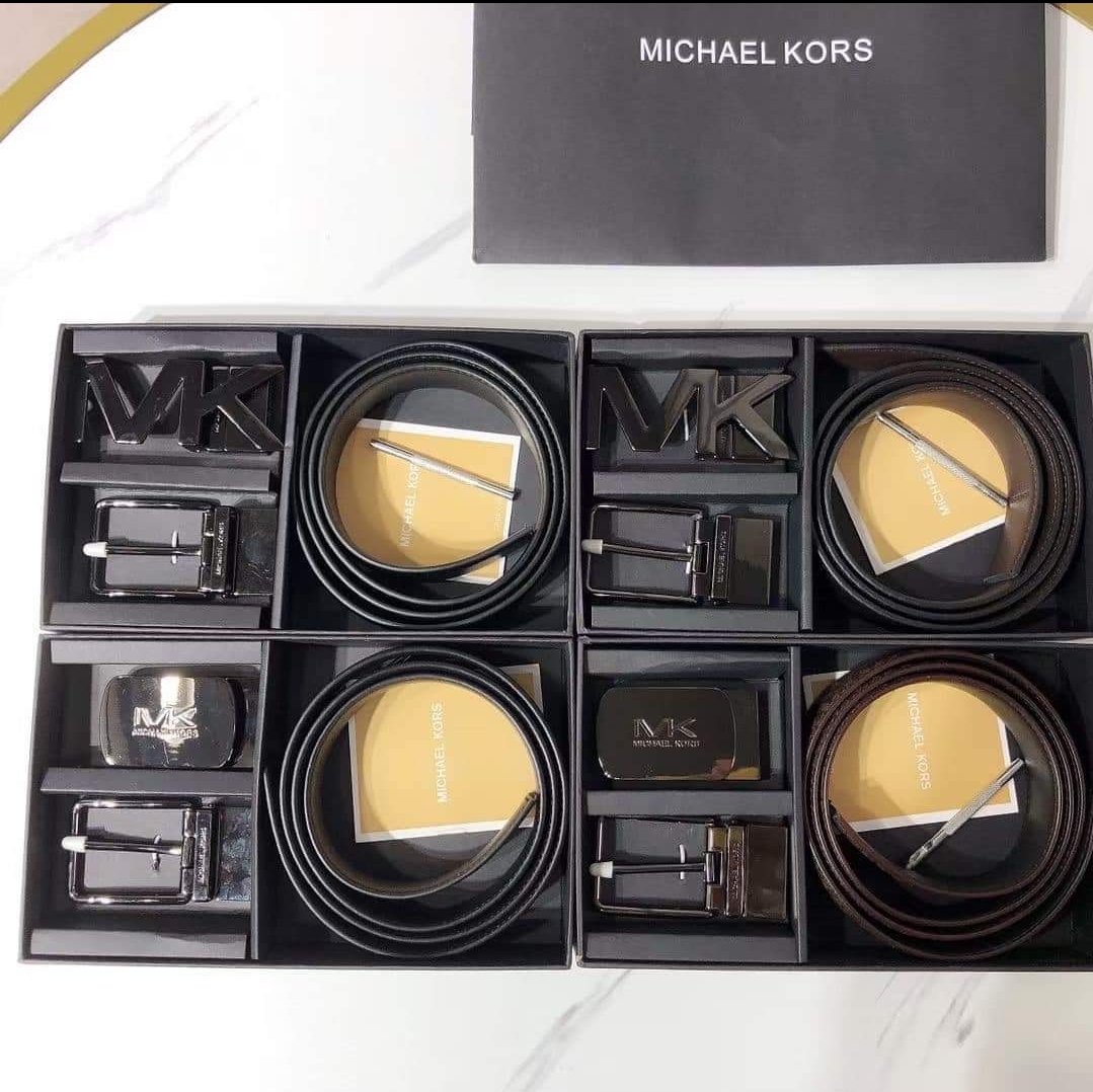 Original Authentic Michael Kors Brown Reversible Monogram Signature ...