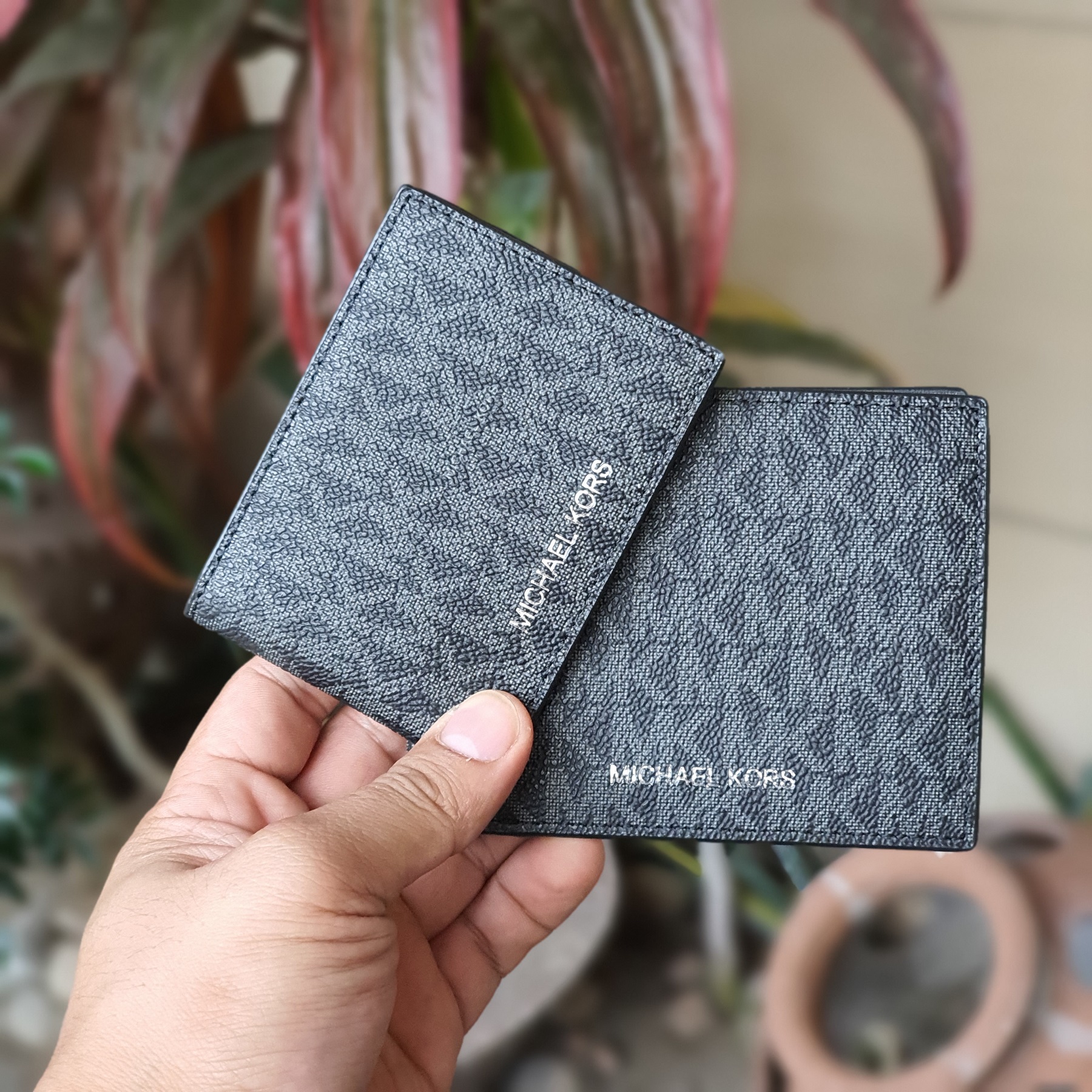 Guaranteed Authentic Michael Kors Jet Set Bifold Men's Monogram Leather  Wallet With Card Case - Black | Lazada PH