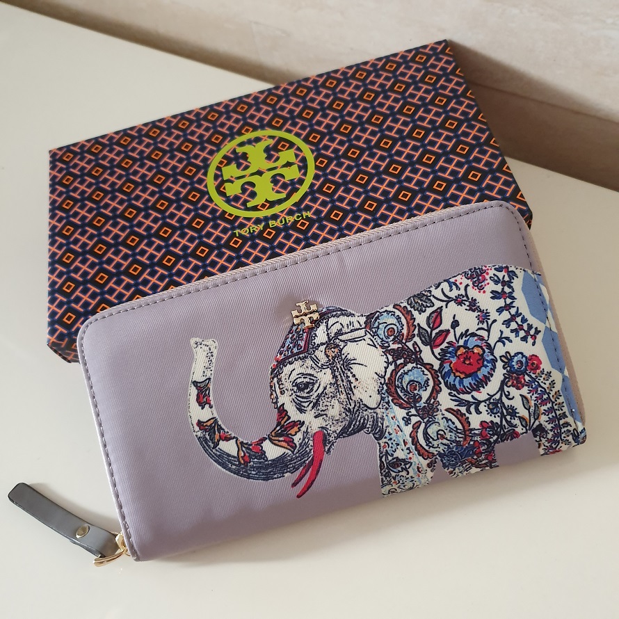 tory burch elephant bag