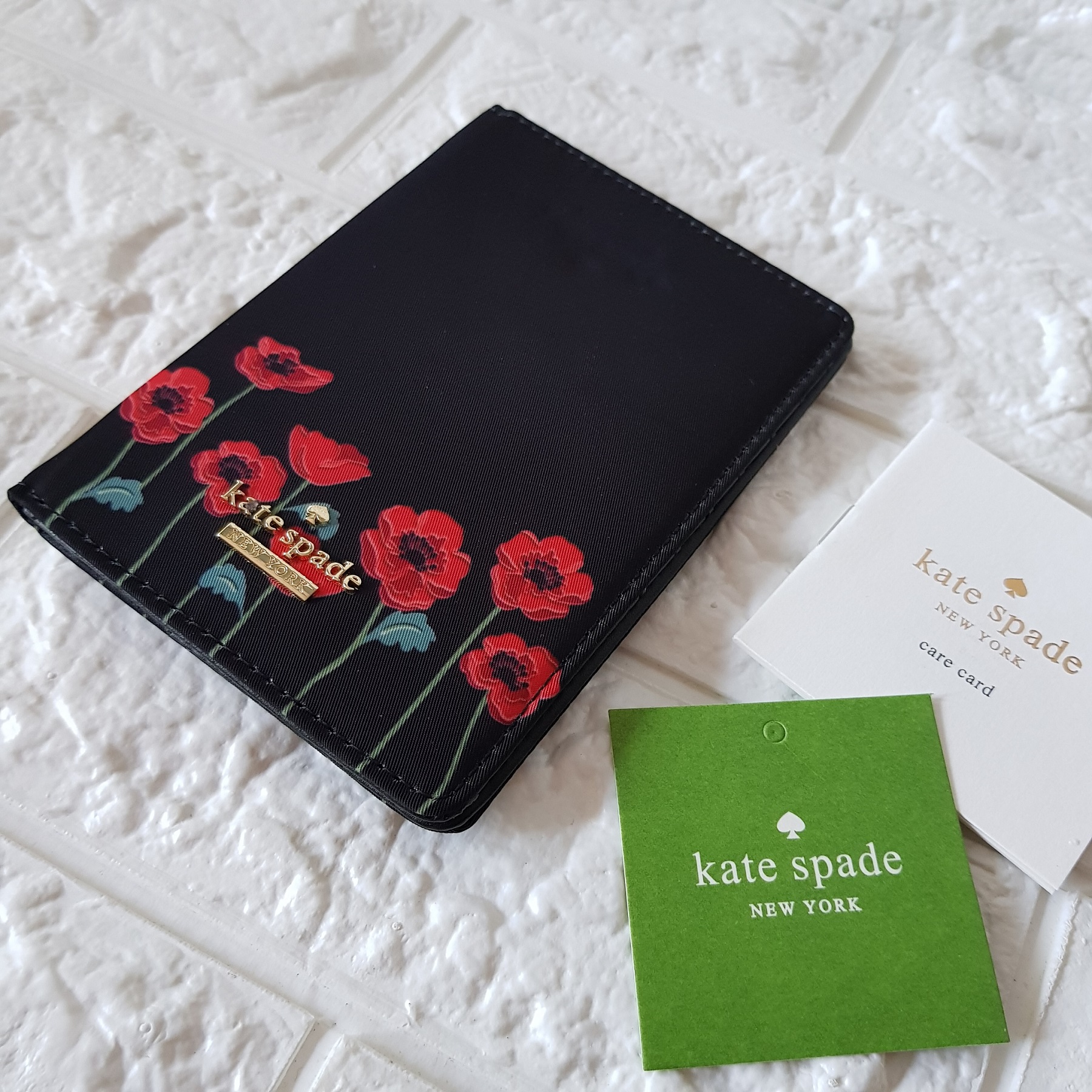 Kate Spade Classic Nylon Bifold Passport Holder - Lyla Black with Red Daisy  Flowers Design | Lazada PH