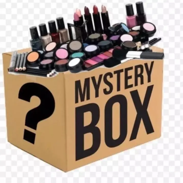 Косметика сюрприз. Mystery Box. Beauty Box. Мейбелин бокс.