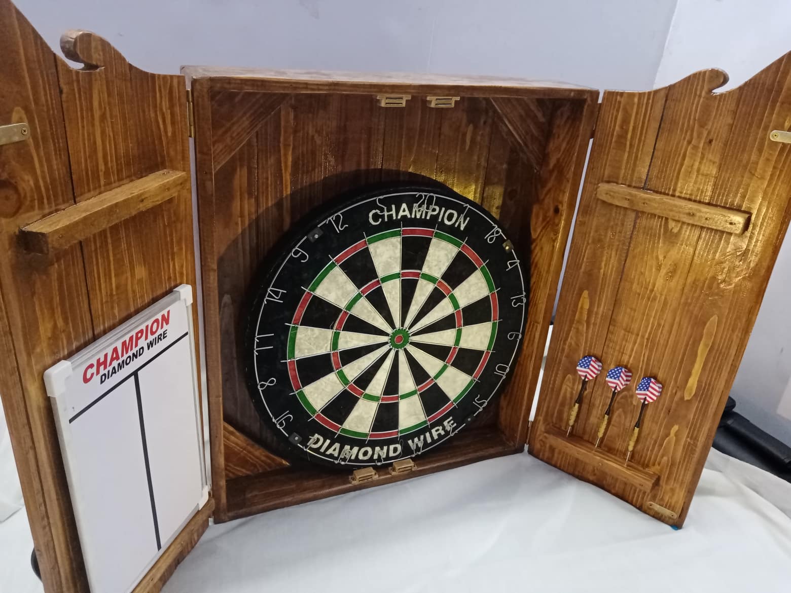 1 SET DART BOARD CHAMPION 1 SET DART PIN DART SCORE BOARD WITH