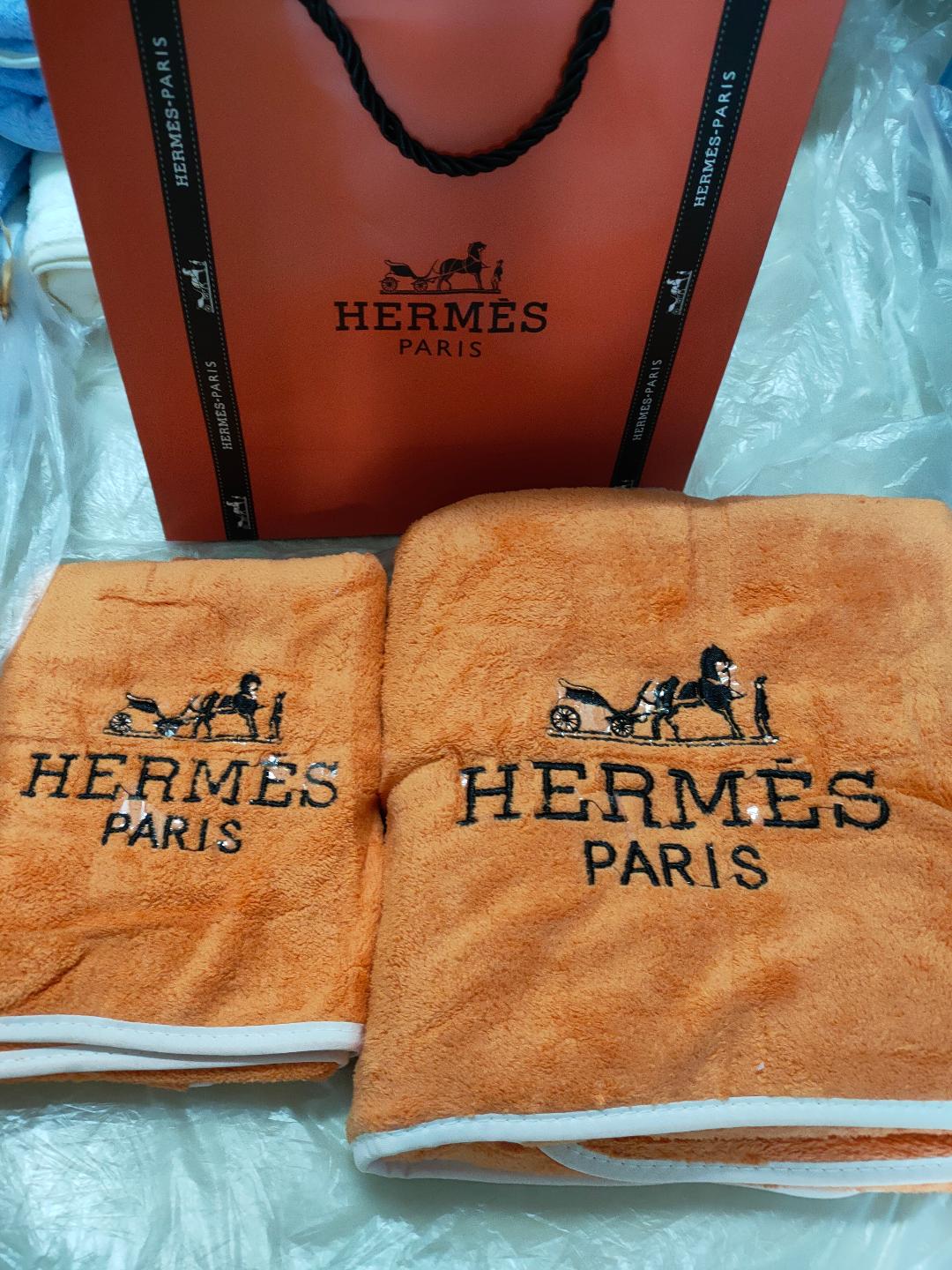 Hermes Yayamanin Bath Towel