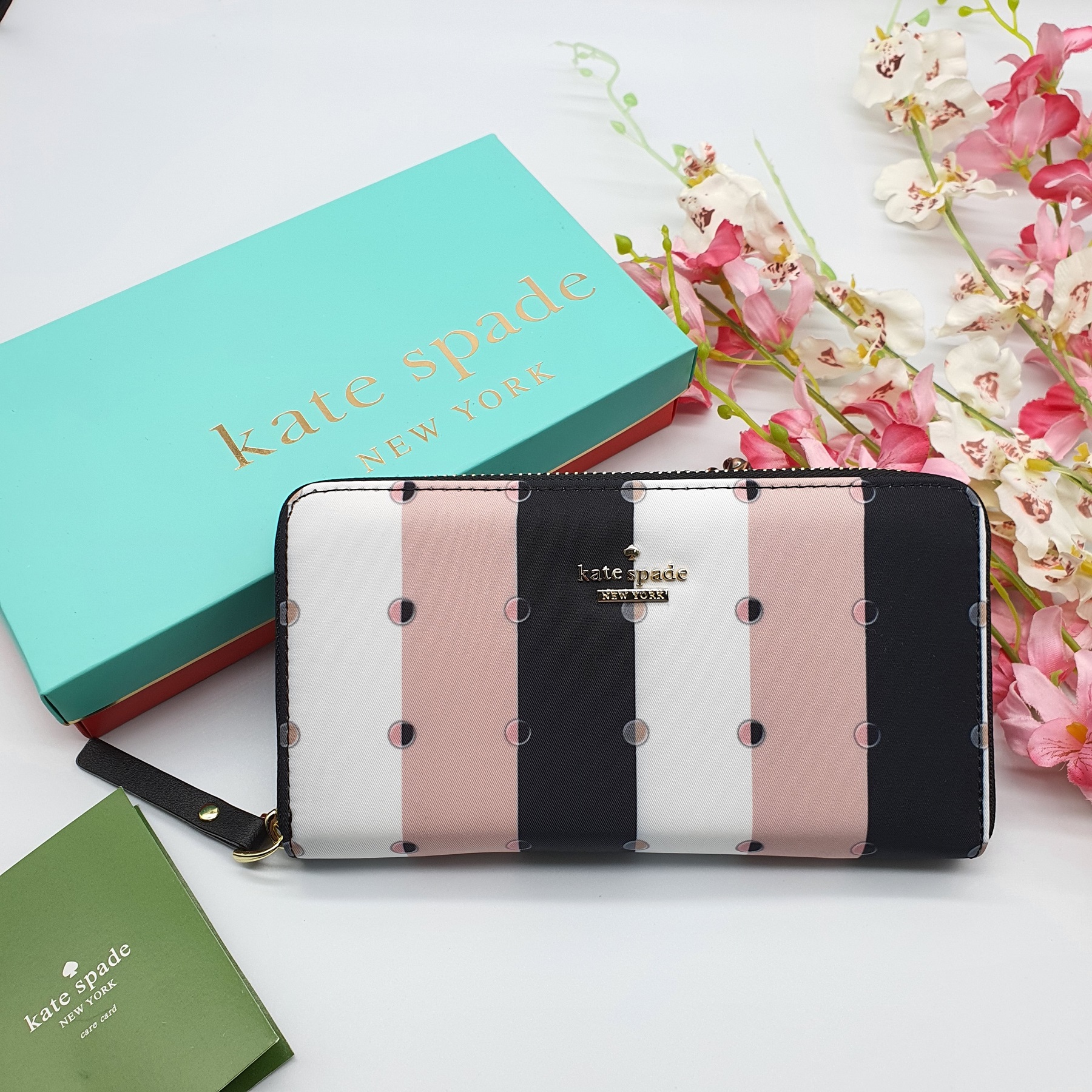 Kate Spade Classic Lyla Wallet - Black / Pink / White Vertical Stripes  Concept Design in Black Nylon Zip Around Wallet | Lazada PH