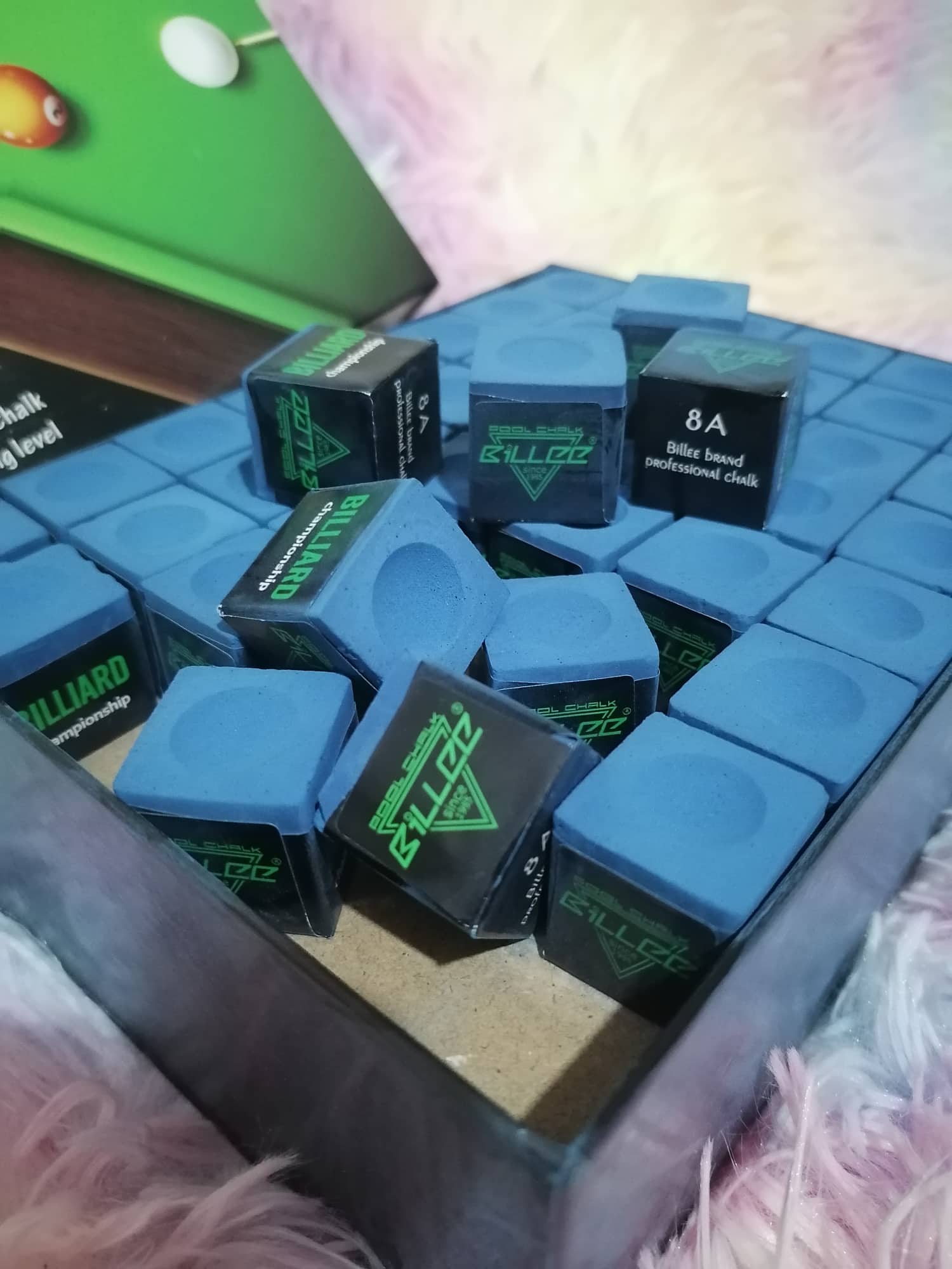 1BOX BILLEE 8A BILLIARD PROFESSIONAL CHALK / BILLIARD ACCESSORIES